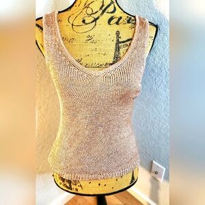 Bar lll tank top in rose gold color